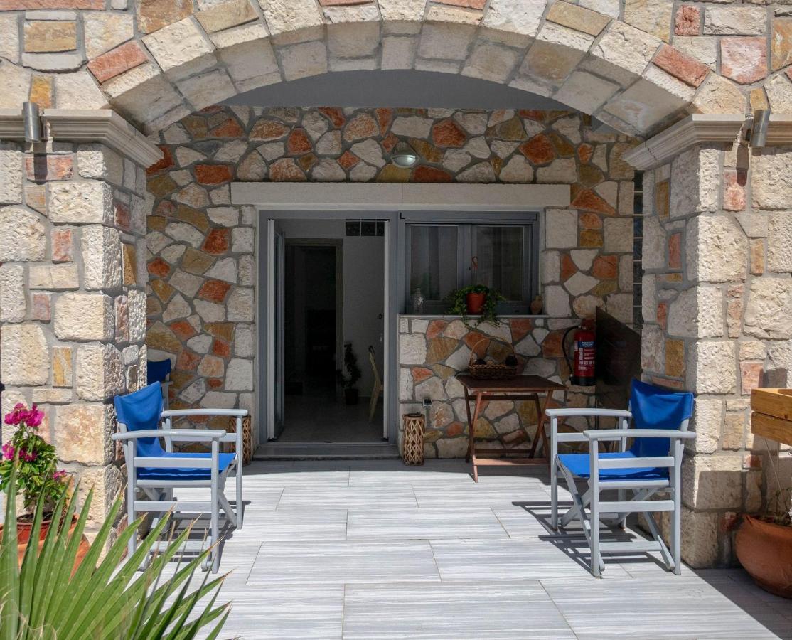 Golden Dolphin Studios & Apartments Аликес Екстериор снимка