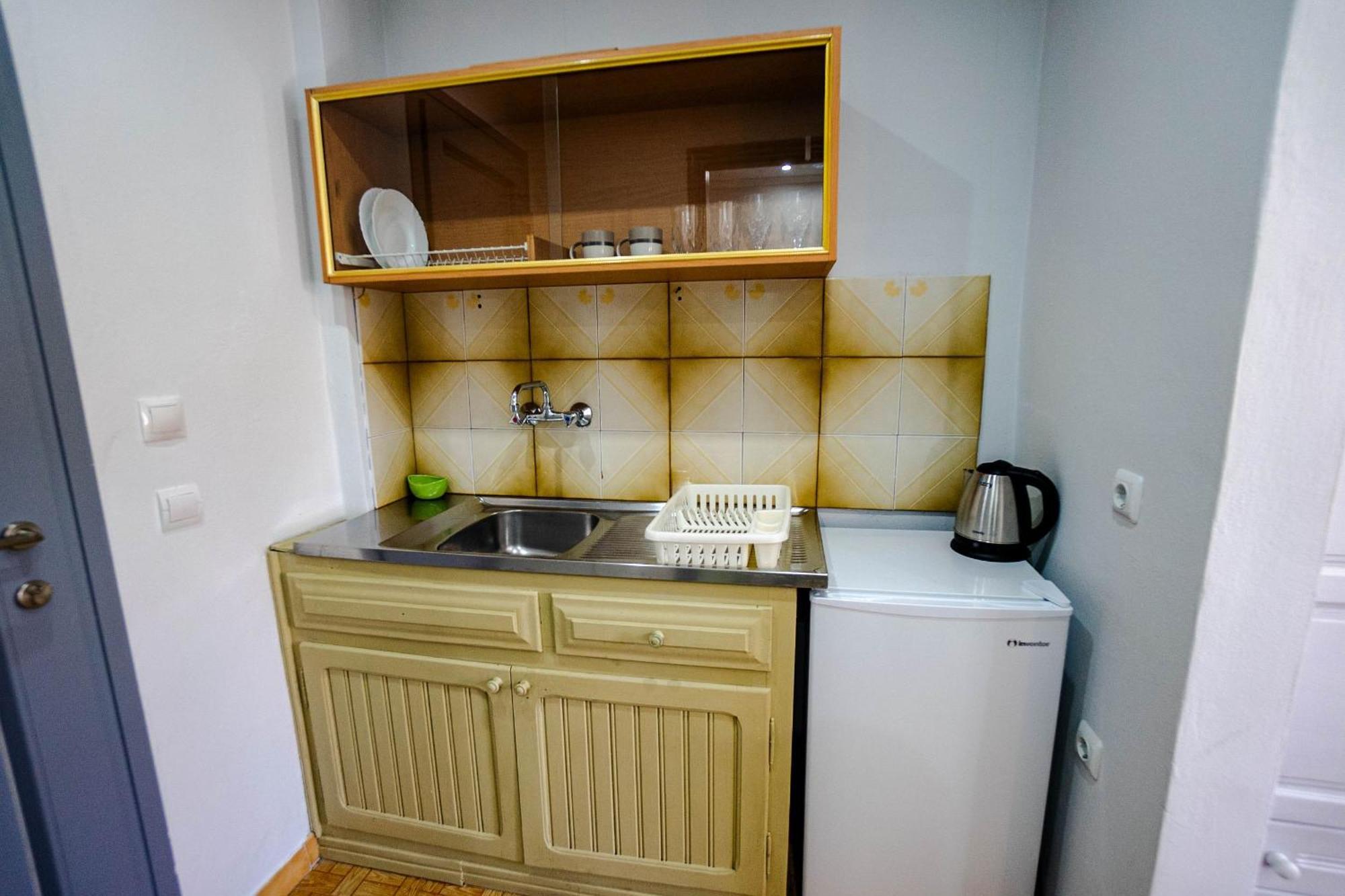 Golden Dolphin Studios & Apartments Аликес Стая снимка